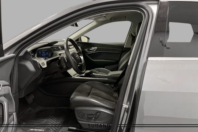 WAUZZZGE7MB037489 2021 AUDI E-TRON-3