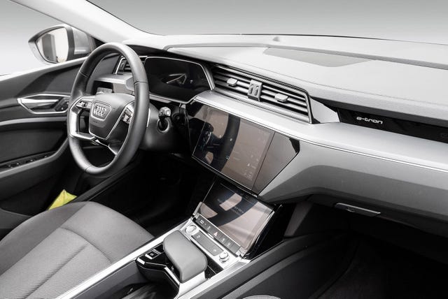 2020 AUDI E-TRON - 27