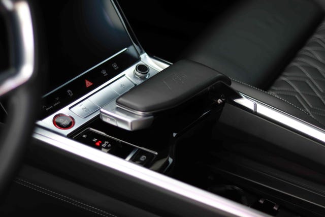 2021 AUDI E-TRON - 12