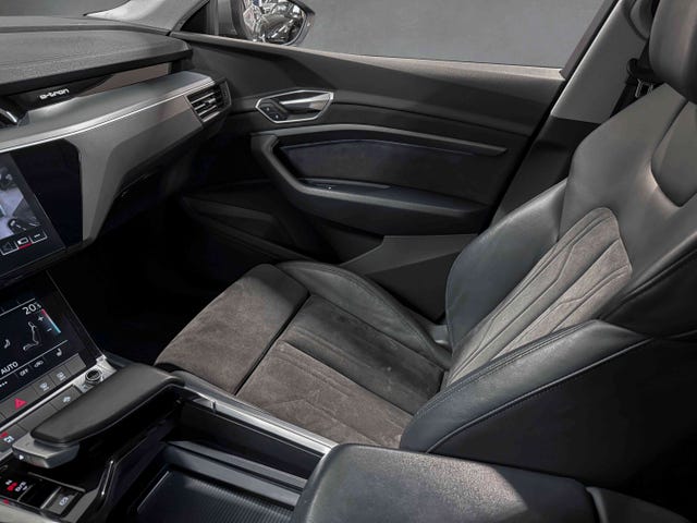 2020 AUDI E-TRON - 16