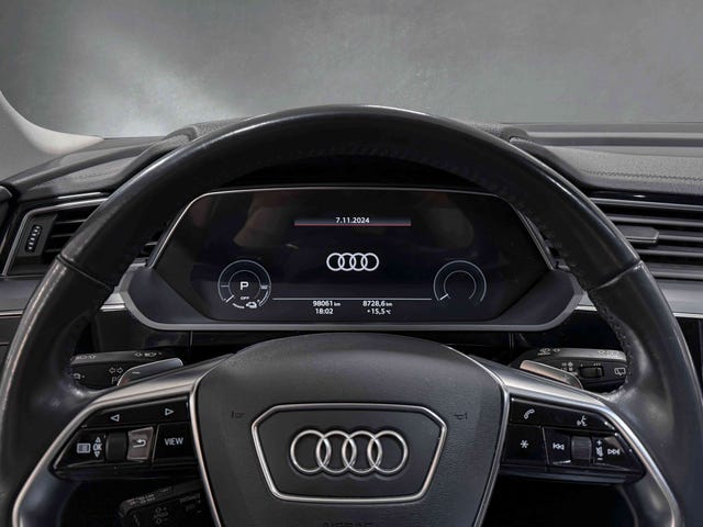 2020 AUDI E-TRON - 9