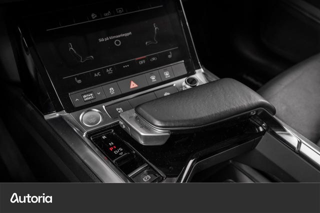 2020 AUDI E-TRON - 12