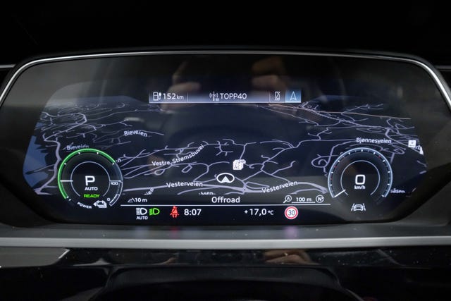 2020 AUDI E-TRON - 9