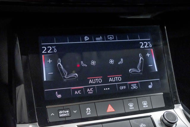 2020 AUDI E-TRON - 23