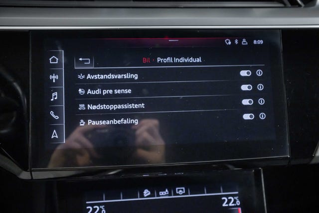 2020 AUDI E-TRON - 20