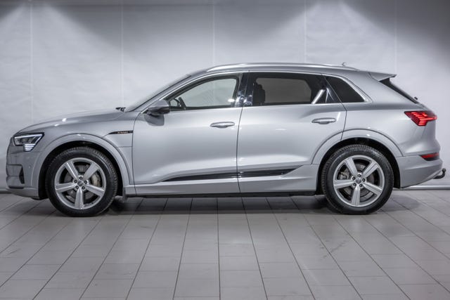 WAUZZZGE9LB020997 2020 AUDI E-TRON-4