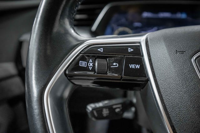 2020 AUDI E-TRON - 11