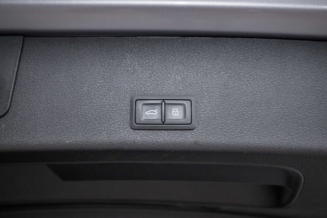 2020 AUDI E-TRON - 39