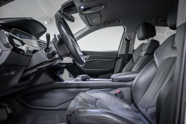 2020 AUDI E-TRON - 29