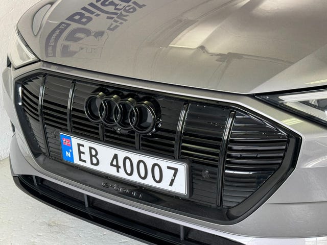 2020 AUDI E-TRON - 9