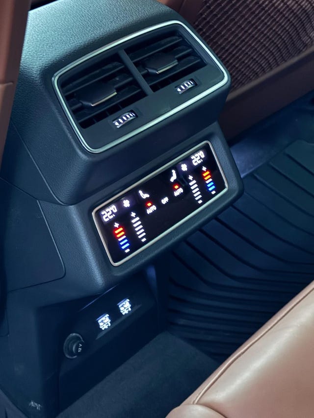 2020 AUDI E-TRON - 26