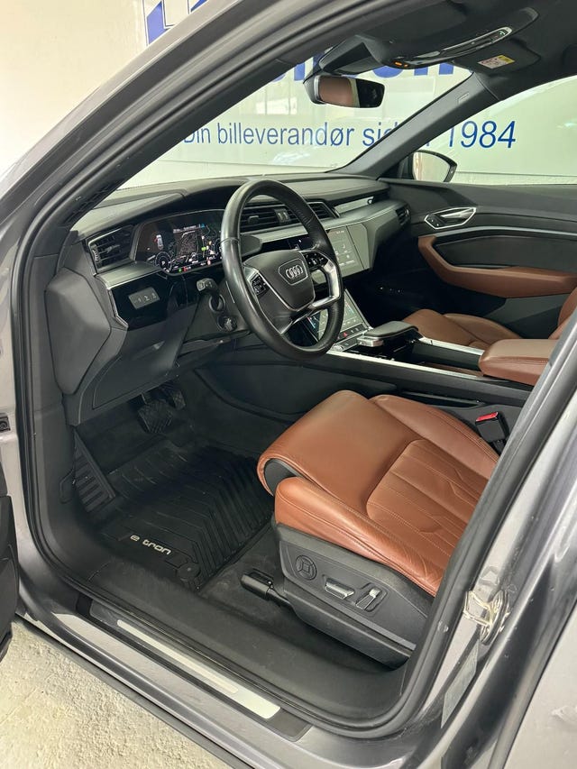 2020 AUDI E-TRON - 27