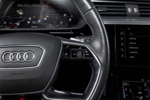 2020 AUDI E-TRON - 18