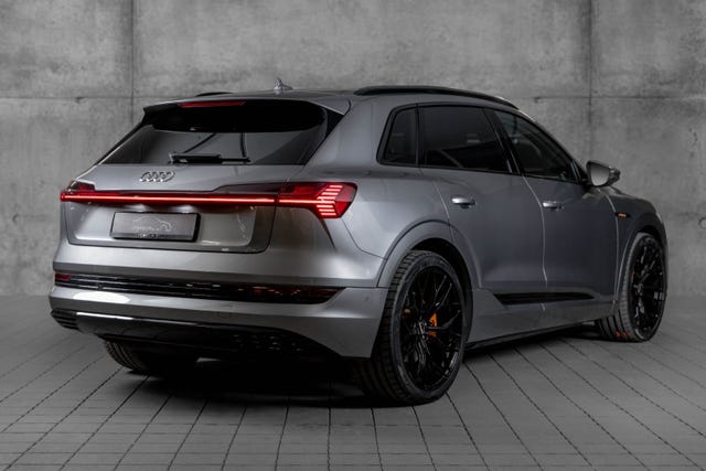 WAUZZZGEXLB017719 2020 AUDI E-TRON-5