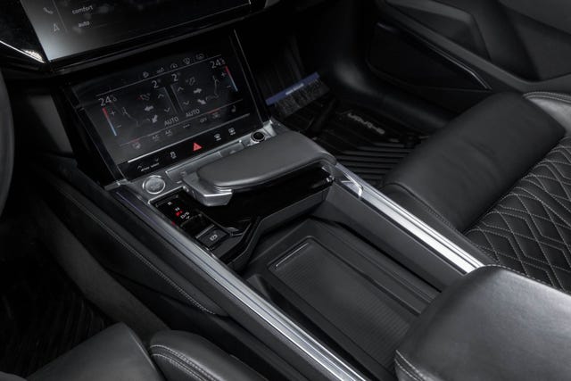 2020 AUDI E-TRON - 15