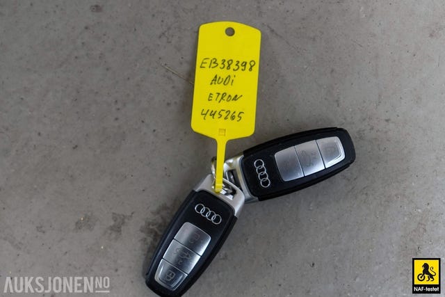 2020 AUDI E-TRON - 24