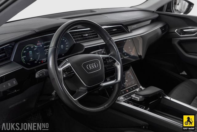 2020 AUDI E-TRON - 11