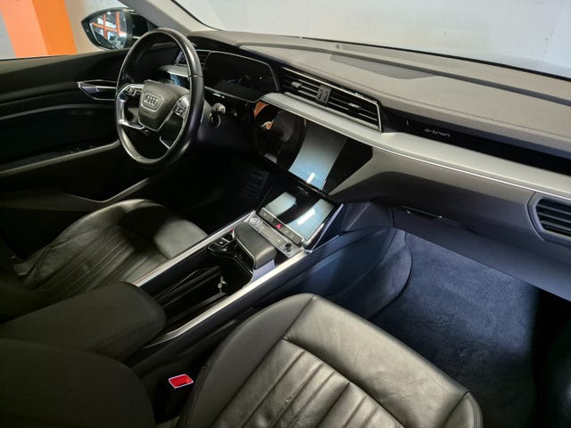 2020 AUDI E-TRON - 15
