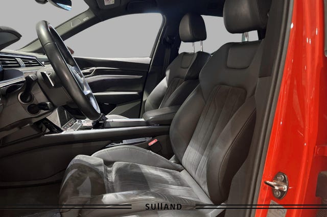 WAUZZZGE5LB036422 2020 AUDI E-TRON-3