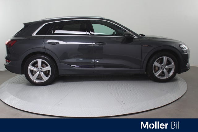 WAUZZZGEXLB010009 2020 AUDI E-TRON-1