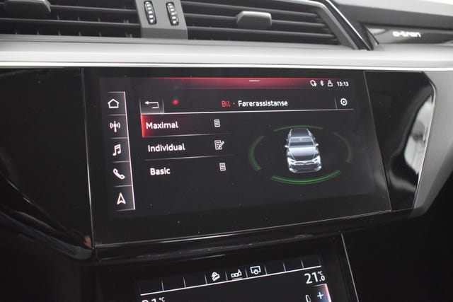 2020 AUDI E-TRON - 52