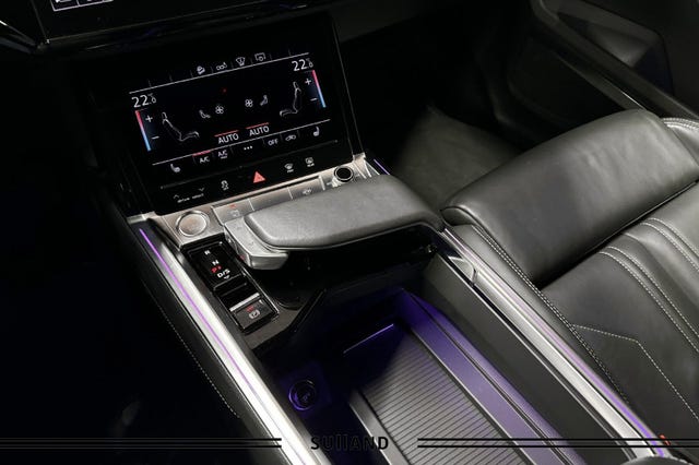 2020 AUDI E-TRON - 30