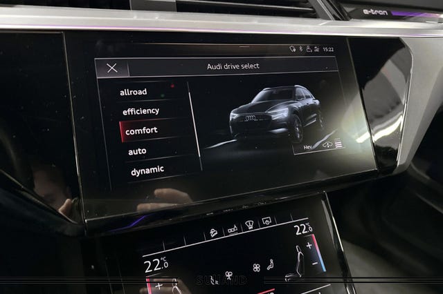 2020 AUDI E-TRON - 36