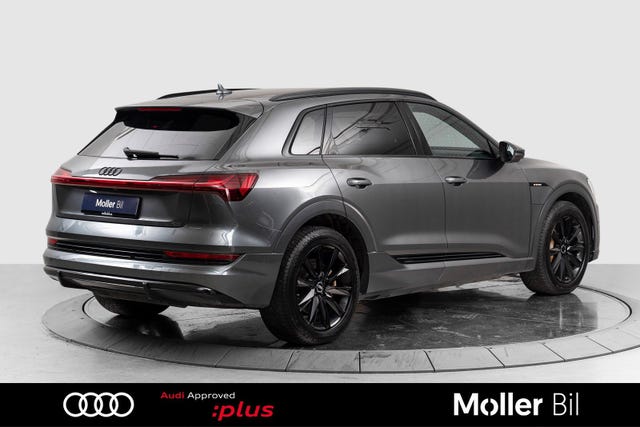 WAUZZZGEXMB037096 2021 AUDI E-TRON-1
