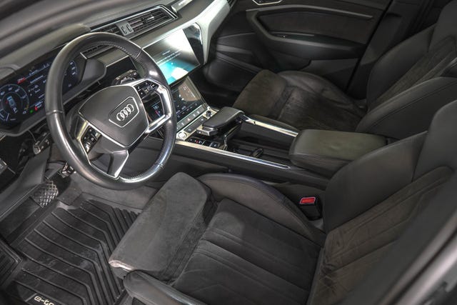 2020 AUDI E-TRON - 15