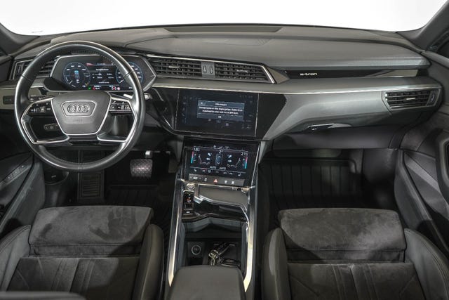 2020 AUDI E-TRON - 16