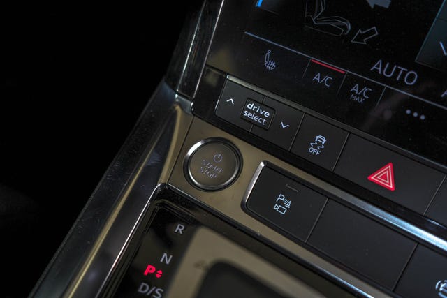 2020 AUDI E-TRON - 19