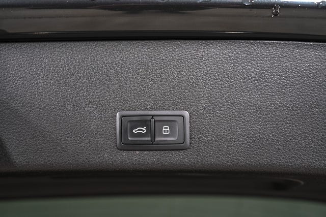2020 AUDI E-TRON - 11