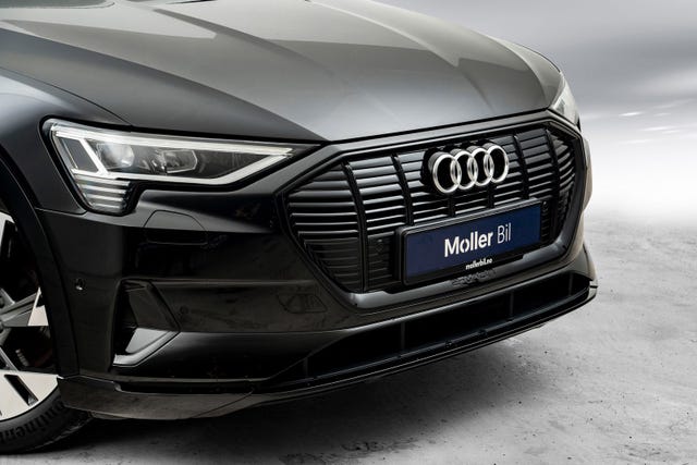 WAUZZZGE8MB030843 2021 AUDI E-TRON-3