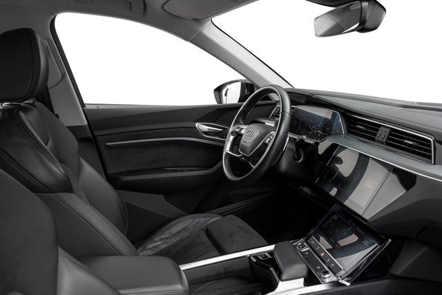2021 AUDI E-TRON - 12