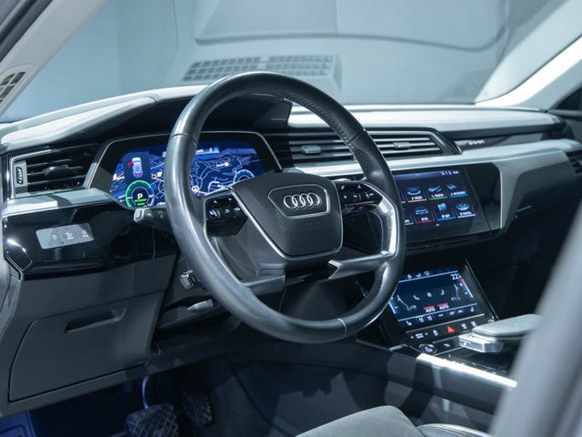 2020 AUDI E-TRON - 7