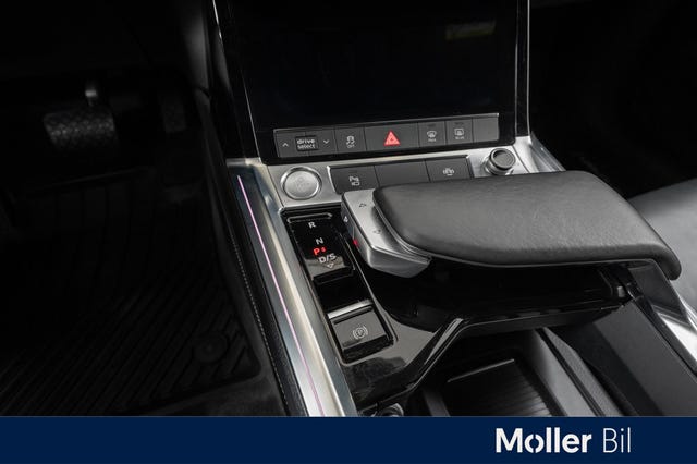 2020 AUDI E-TRON - 11