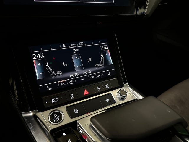 2021 AUDI E-TRON - 21