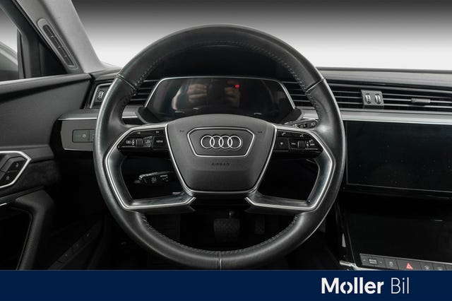 2020 AUDI E-TRON - 9