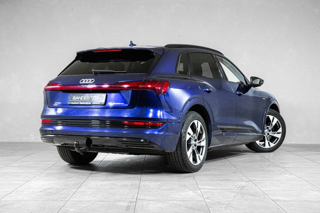 WAUZZZGE8MB028008 2021 AUDI E-TRON-3