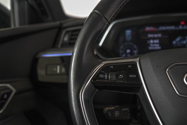 2020 AUDI E-TRON - 30