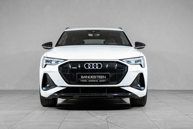 WAUZZZGE2LB026589 2020 AUDI E-TRON-2