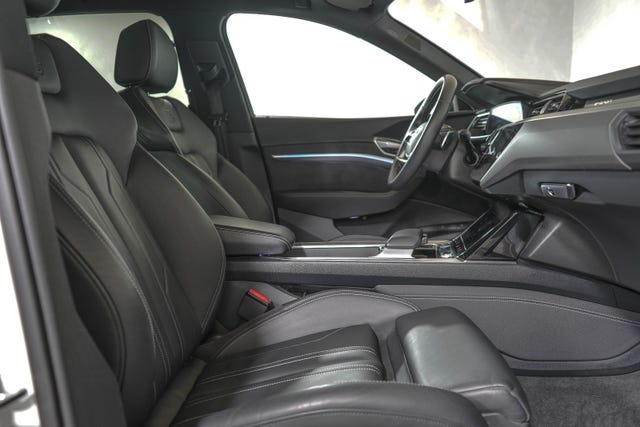 2020 AUDI E-TRON - 25