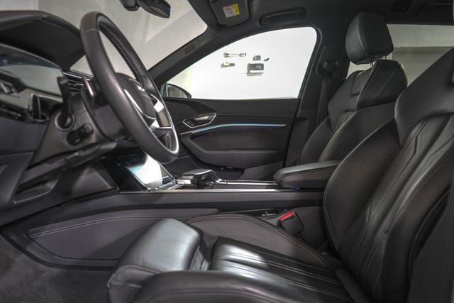 2020 AUDI E-TRON - 21