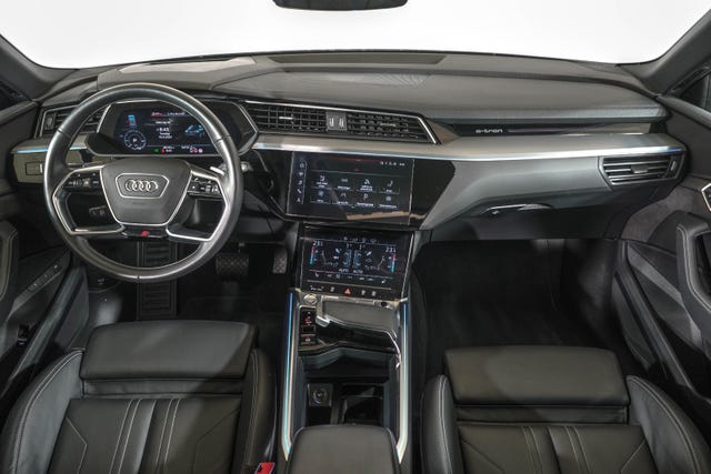 2020 AUDI E-TRON - 23