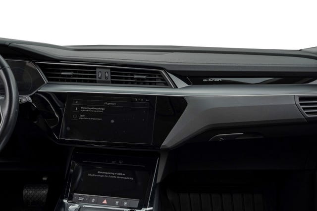 2020 AUDI E-TRON - 19