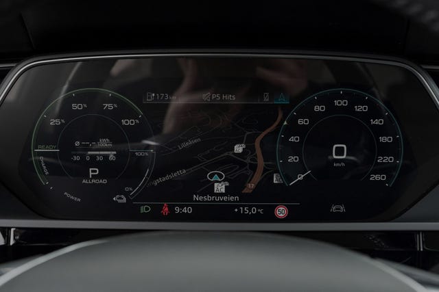2020 AUDI E-TRON - 15