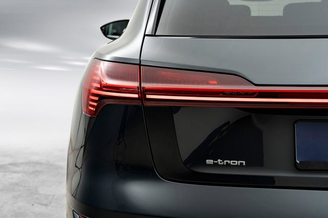 2020 AUDI E-TRON - 8
