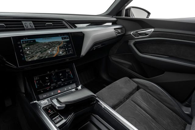 2020 AUDI E-TRON - 17