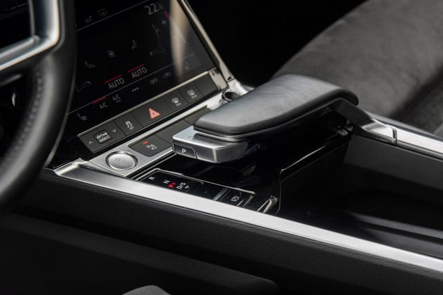 2020 AUDI E-TRON - 22