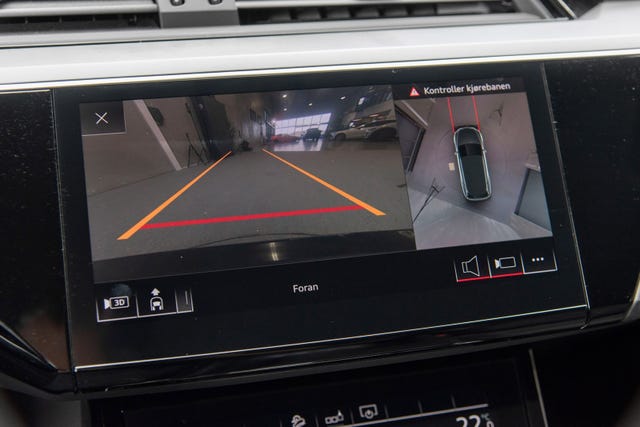 2020 AUDI E-TRON - 20